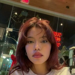 Meet your Posher, Rebeca